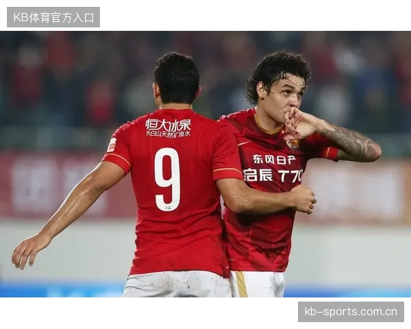 鲁尼入列交易候选，球队或将大洗牌—足球界即将迎来巨变